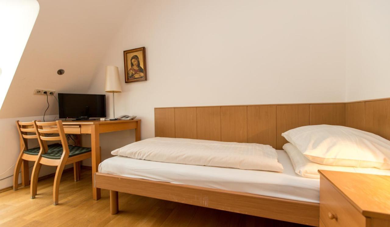 Gaestehaus Deutscher Orden Wien Exteriör bild